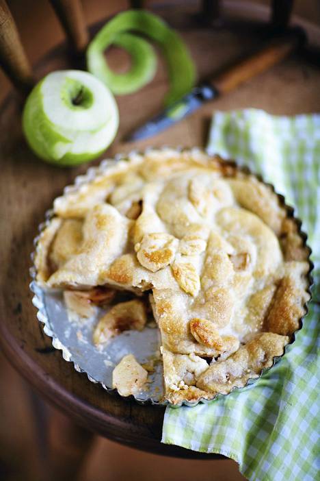 Amerikkalainen omenapiiras Apple Pie - Reseptit 