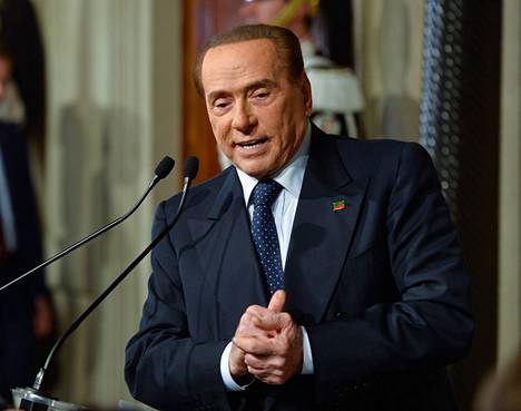 Silvio Berlusconi on Italian entinen pääministeri ja nykyinen kansanedustaja, joka omistaa Monzan jalkapallojoukkueen.