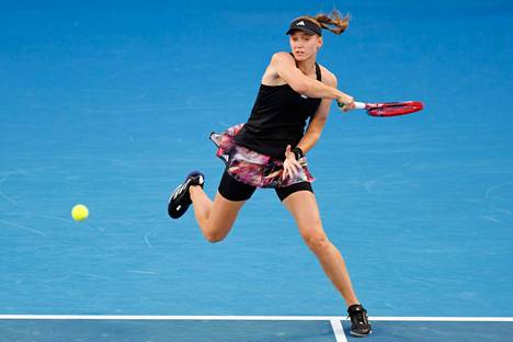 Jelena Rybakina pelaa lauantaina Australian avoimen tennisturnauksen loppuottelussa.