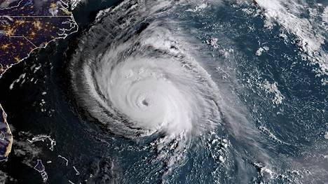 Florence-hurrikaanin ensimmäiset tuulet ja sateet tavoittivat Yhdysvaltain itärannikon – tämä historiallisesta hirmumyrskystä tiedetään