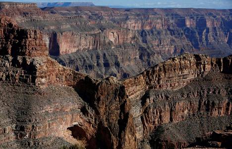 Grand Canyonin Eagle Point -näköalapaikalta avautuu upea maisema.