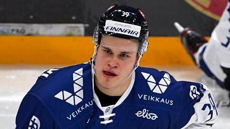 Myydäänkö Jesse Puljujärvi? ”4–5 seuraa on lähestynyt Oilersia”, sanoo kiekkotoimittaja