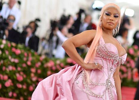 Saudi-Arabian ensimmäisille festivaaleille pääesiintyjäksi kiinnitetty rap-artisti Nicki Minaj peruutti keikkansa ihmisoikeussyihin vedoten.