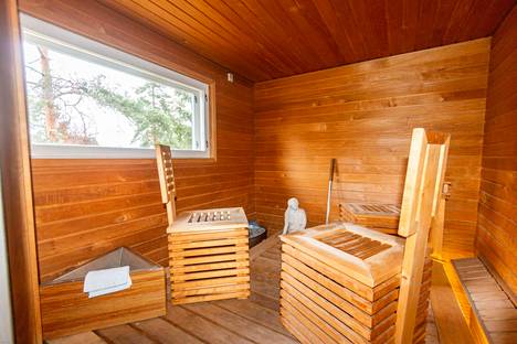 The sauna benches are built to be mobile.