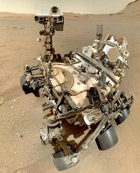 Perseverance took a self-portrait this time near the sample tube wheels.  The surface of the ATV is already a little dusty during the two years of use. 