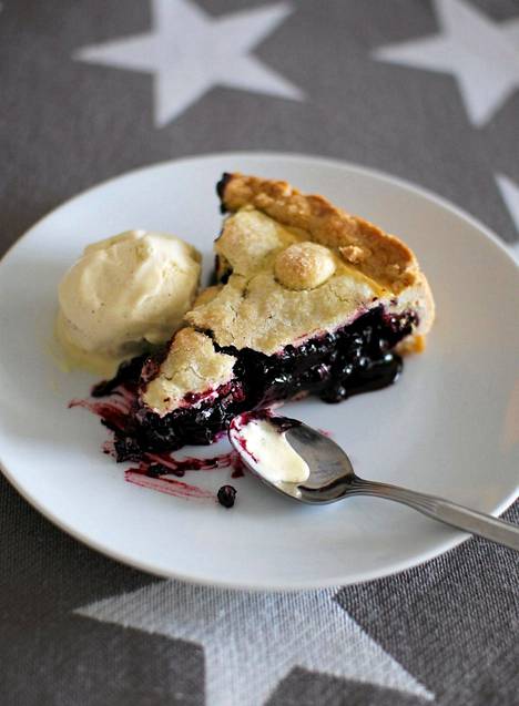 Amerikkalainen mustikkapiirakka Blueberry pie - Reseptit 