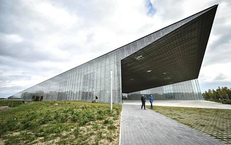 Brittilehti ylistää Viron uutta kansallismuseota – ”Koskettava ja  paljastava, sijainti keskellä ei mitään on lähes itsemurha” - Kulttuuri |  