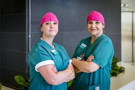 Leikkaus- ja anestesiaosaston hoitajat Annette Genberg ja Paula Peltonen kertoivat työoloistaan vuodenvaihteessa.