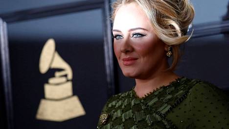 Adele Grammy-gaalassa Los Angelesissa vuonna 2017.