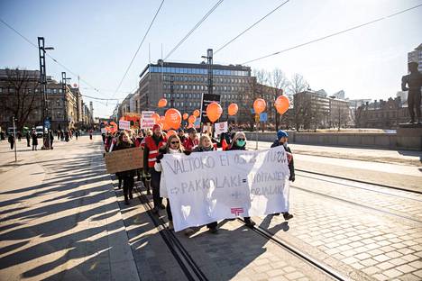Tampereella järjestettiin viime keväänä hoitajien mielenosoitus. 