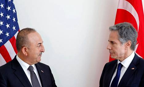 Yhdysvaltojen ulkoministeri Antony Blinken ja Turkin ulkoministeri Mevlüt Çavuşoğlu tapasivat toukokuussa 2022 YK:n päämajassa New Yorkissa.