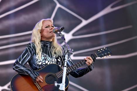 Anna Puu performed on the main stage in the early evening of Saturday.