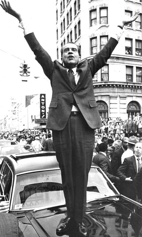 Richard Milhous Nixon vaalitaisteluvauhdissa.