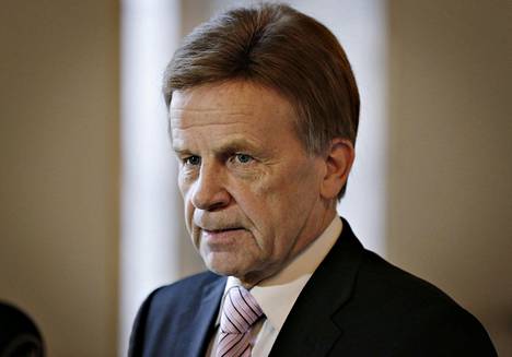 Eduskunnan varapuhemies Mauri Pekkarinen (kesk)