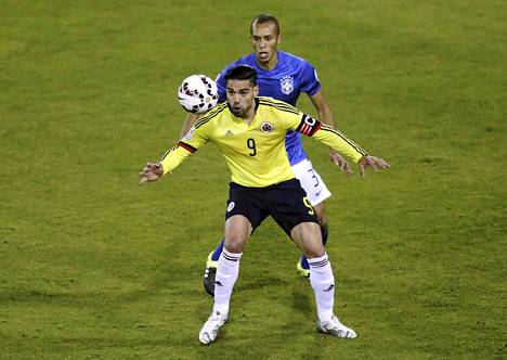 Radamel Falcao pelasi tehottomasti Kolumbian paidassa Copa Americassa.