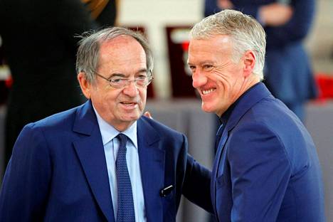 Ranskan jalkapalloliiton puheenjohtaja Noel Le Graet (vas) ja päävalmentaja Didier Deschamps vuonna 2019. Deschamps jatkaa Ranskan päävalmentajana vuoteen 2026 asti.