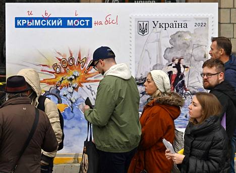 Ukrainan posti julkaisi Krimin sillan räjähdyksestä postimerkin marraskuun alussa.