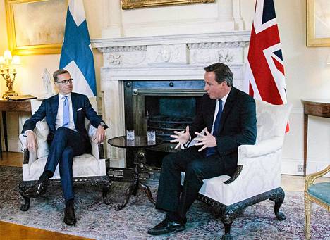 Pääministeri Alexander Stubb ja brittiläinen virkaveljensä David Cameron tapasivat Downing Street 10:ssä keskiviikkona.