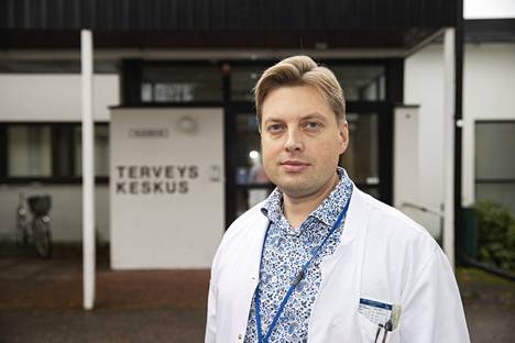 Hämeenkyrön terveyskeskuksen ylilääkärinä toiminut Tuomas Parmanen on irtisanoutunut. Hän työskenteli Hämeenkyrössä vuodesta 2008 alkaen ja hoiti ylilääkärin virkaa vuodesta 2016 lähtien.