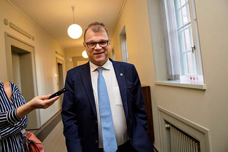 Juha Sipilä (kesk) eduskuntatalossa vuonna 2019. 