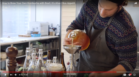 Kombuchan tekeminen kotona on nyt trendikästä, ja kokki Brad Leone opettaa sitä myös Youtubessa.