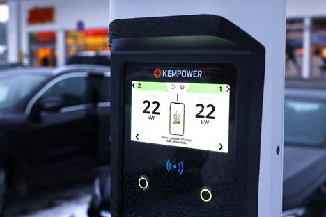 Kempower valmistaa sähköautojen pikalatauslaitteita.