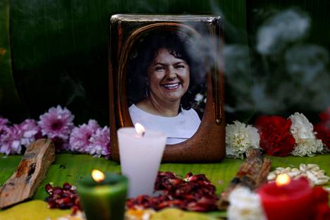 44-vuotias aktivisti Berta Cáceres ammuttiin kotonaan maaliskuussa 2016.