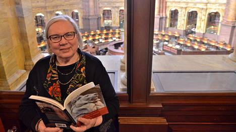 Maailman ehkä suurimmasta kirjastosta löytyvät niin muumit kuin piispa Henrikin surmanvirsi – kirjastonhoitaja Taru Spiegel löysi Yhdysvaltain kongressin kirjastosta myös suomalaisen sukusalaisuuden