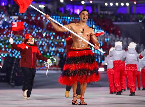 Pita Taufatofua kantoi Tongan lippua ylävartalo paljaana Pyeonchangin talviolympialaisissa.