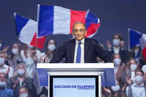 Ranskan presidenttiehdokas Éric Zemmour piti ensimmäisen virallisen vaalikampanjatilaisuutensa sunnuntaina lähellä Pariisia. 