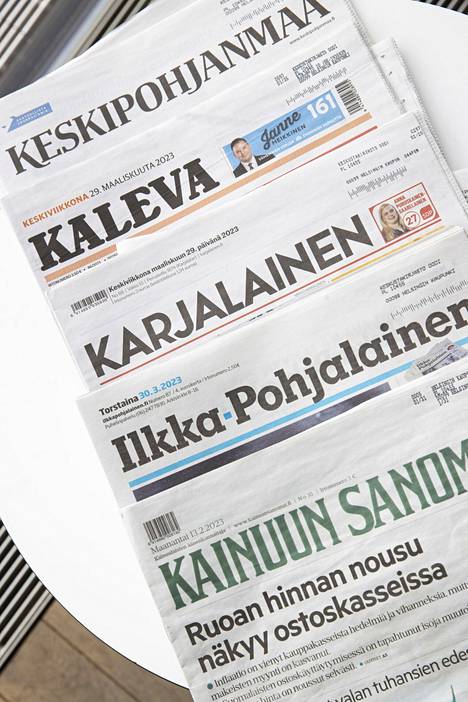 Viime aikoina moni sanomalehti on ilmoittanut paperilehden ilmestymiskertojen vähentämisestä.