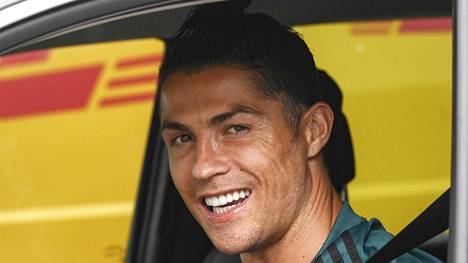 Jalkapallo | Cristiano Ronaldo ylitti miljardin dollarin rajan kolmantena urheilijana