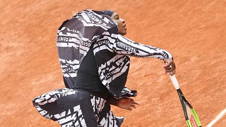 Serena Williamsin poikkeuksellinen asu saa kehuja Voguen muotitoimittajalta