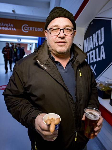 Henrik Reinikka ended up with a “risk-free choice”, ie sausage mugs and beer. 