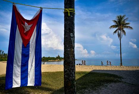 Mahdolliset syyt yhdysvaltalaisdiplomaattien outojen oireiden takana ovat pimennossa. Kuuba on kieltänyt osallisuutensa oireiden aiheuttamiseen.