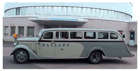 Dallapé-bussi kuvattuna Malmin lentoasemalla vuonna 2013.