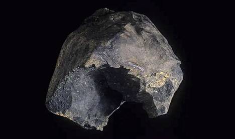 Murchisonin meteoriitti iskeytyi Australiaan vuonna 1969. Sitäkin tutkittiin nyt uudelleen ja tarkemmin. 