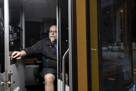 According to Jarkko Huovinen, the driver of the first night trolley shift, the night trolley can become popular.  