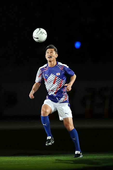 Japanin jalkapallolegenda Kazuyoshi Miura esiintyi uuden kansallisstadionin avajaisissa Tokiossa joulukuussa 2019. 
