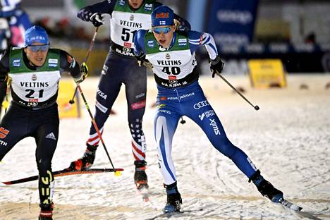 Remi Lindholm (40) nousi takaa-ajossa parhaaksi suomalaiseksi ja olisi oman arvionsa mukaan jaksanut hiihtää pidemmänkin matkan kuin 20 kilometriä.
