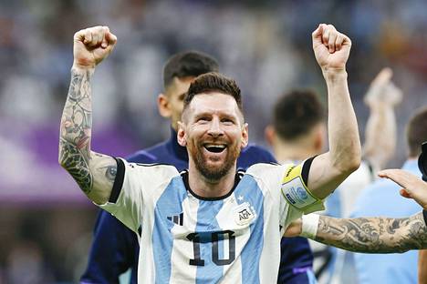 Lionel Messi tuuletti Hollanti-puolivälieräottelun jälkeen.