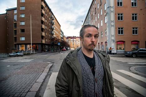 Petteri Enroth ei viihtynyt Espoossa. Kun hän muutti Helsinkiin Vaasankadulle, hän tunsi olevansa kuin kotonaan.