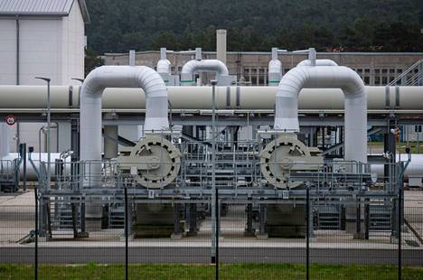 Kaasuputki Nord Stream 2:n laitteistoa Lubminissa, Saksassa. Venäjältä Eurooppaan kulkevaa kaasuputkea ei ole vielä otettu käyttöön.