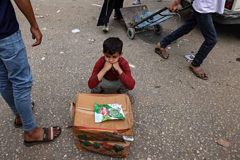 A child was selling frozen vegetables in southern Gaza in early April.