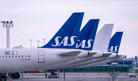 Lentoyhtiö SAS kertoo, että noin puolet sen suunnitelluista lennoista perutaan lakon vuoksi.