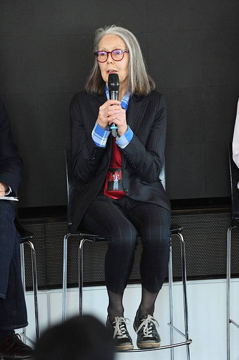 Anne Carson kuvattuna maaliskuussa 2018 New Yorkissa.