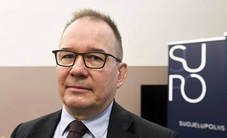 Suojelupoliisin päällikkö Antti Pelttari on toinen allekirjoittaja lausunnossa, jonka mukaan Supo tarvitsee lisää oikeuksia tiedustella Suomen sisällä.