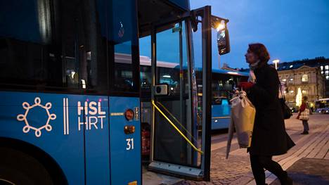 HSL:n bussikuskit vaativat, että busseihin ei jatkossa enää nousta etuovista.