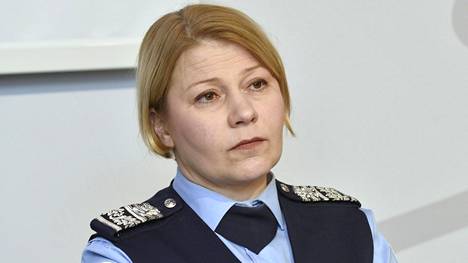 Poliisijohtajat arvostelevat tietovuotoja ja puolustavat niukkaa  tiedotuslinjaa Porvoon ampumistapauksessa - Kotimaa 