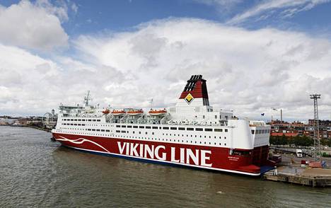 Viking Line Mariella Eteläsatamassa Helsingissä 1. heinäkuuta 2020.